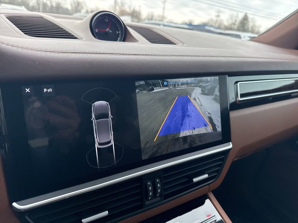 Used 2019 Porsche Cayenne image 16