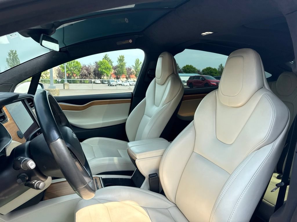 Used 2019 Tesla Model X Long Range AWD/4WD image 9