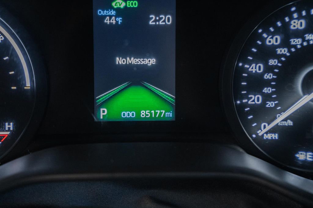 Used 2021 Toyota Sienna XSE image 42