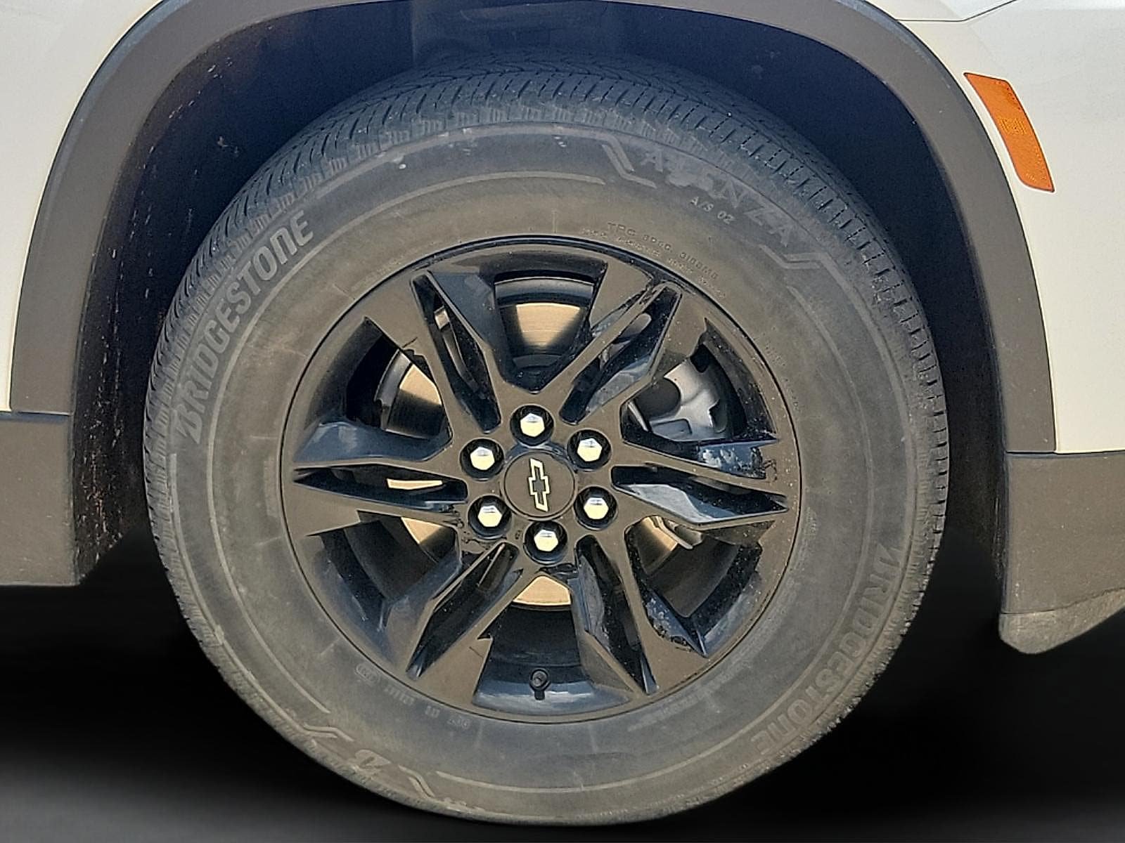 Used 2023 Chevrolet Traverse LT w/ Midnight/Sport Edition AWD/4WD image 7