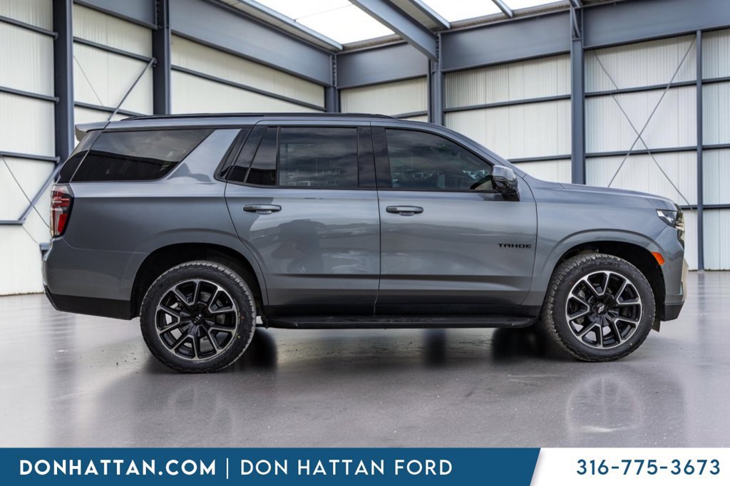 Used 2022 Chevrolet Tahoe RST w/ Luxury Package AWD/4WD image 33