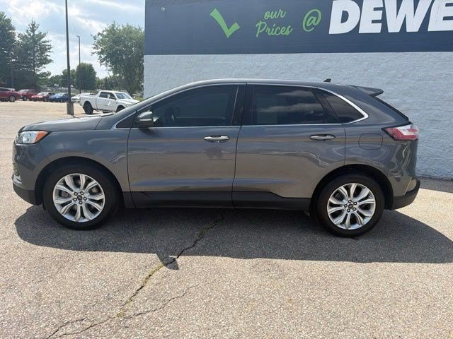 Used 2022 Ford Edge Titanium AWD/4WD image 2