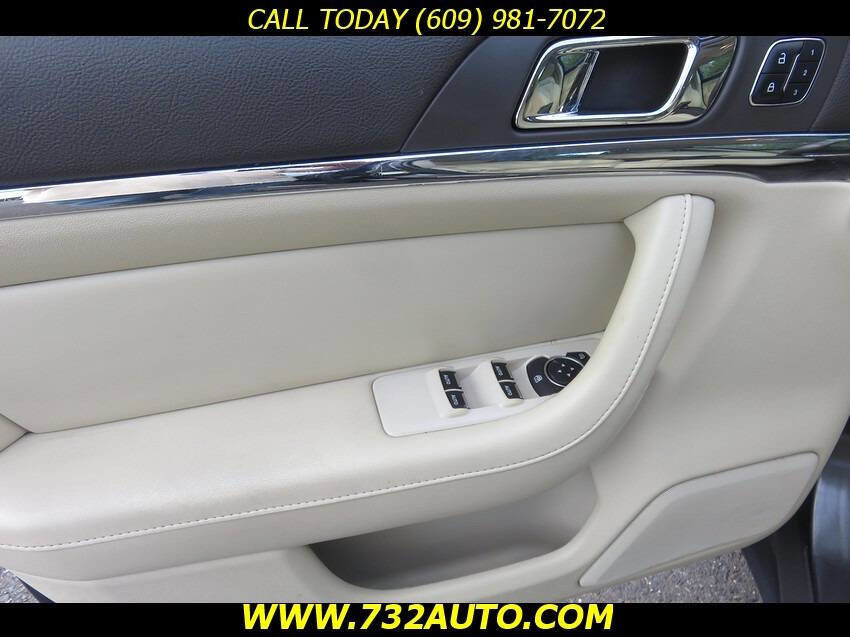 Used 2016 Lincoln MKS image 31