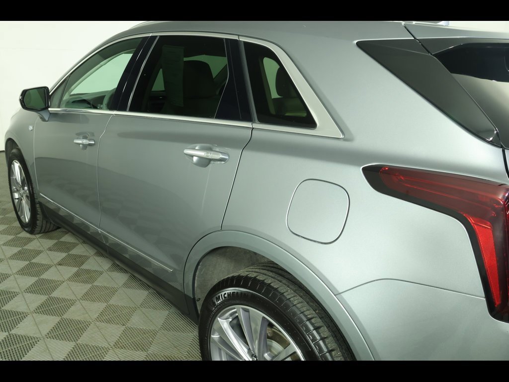 Used 2025 Cadillac XT5 Premium Luxury image 19