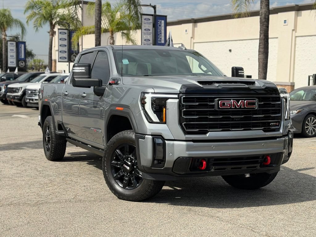 Used 2024 GMC Sierra 2500 AT4 w/ AT4 Premium Plus Package AWD/4WD image 3