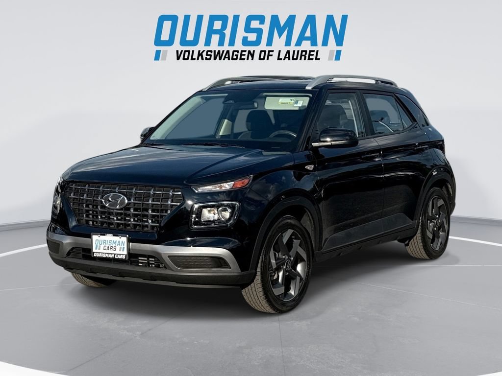 Used 2023 Hyundai Venue SEL w/ Cargo Package FWD image 1