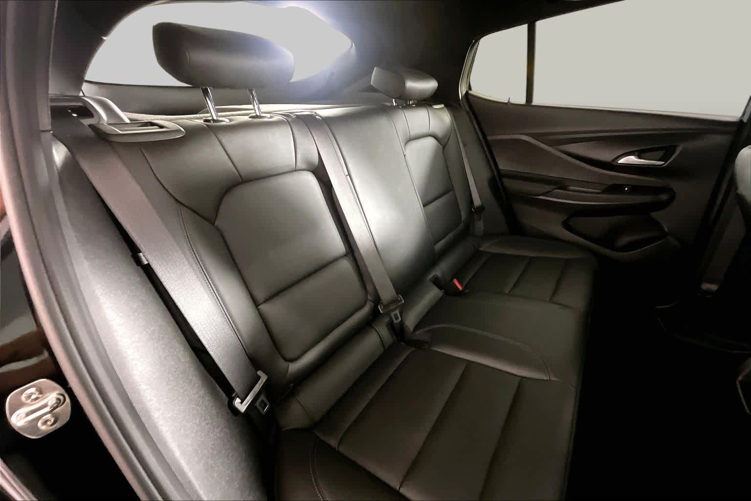 Used 2025 Buick Envista Sport Touring w/ Advanced Safety Package FWD image 20