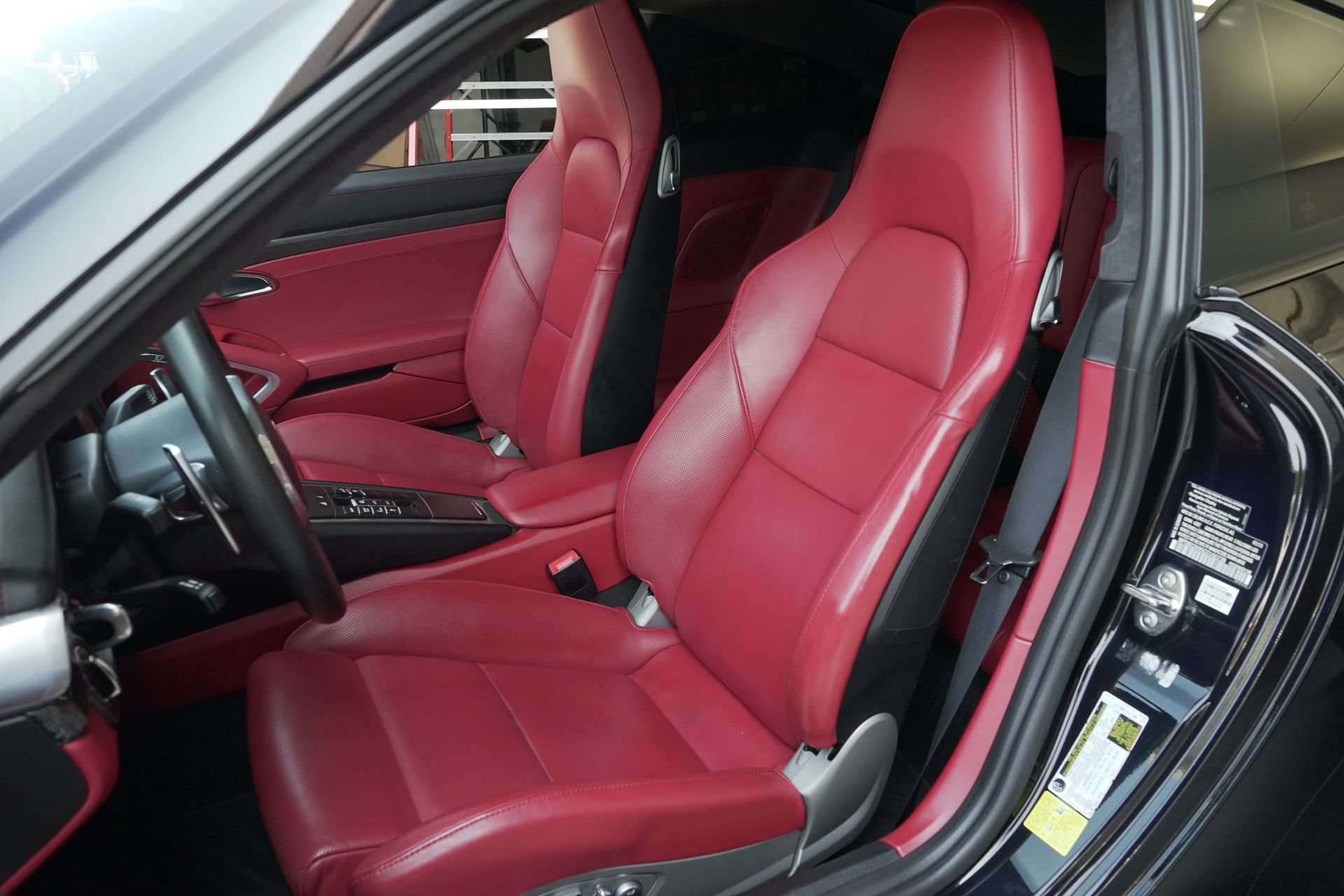 Used 2016 Porsche 911 Turbo S AWD/4WD image 3