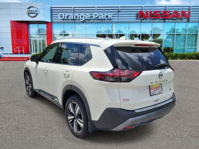 Used 2023 Nissan Rogue SL w/ SL Premium Package FWD image 3