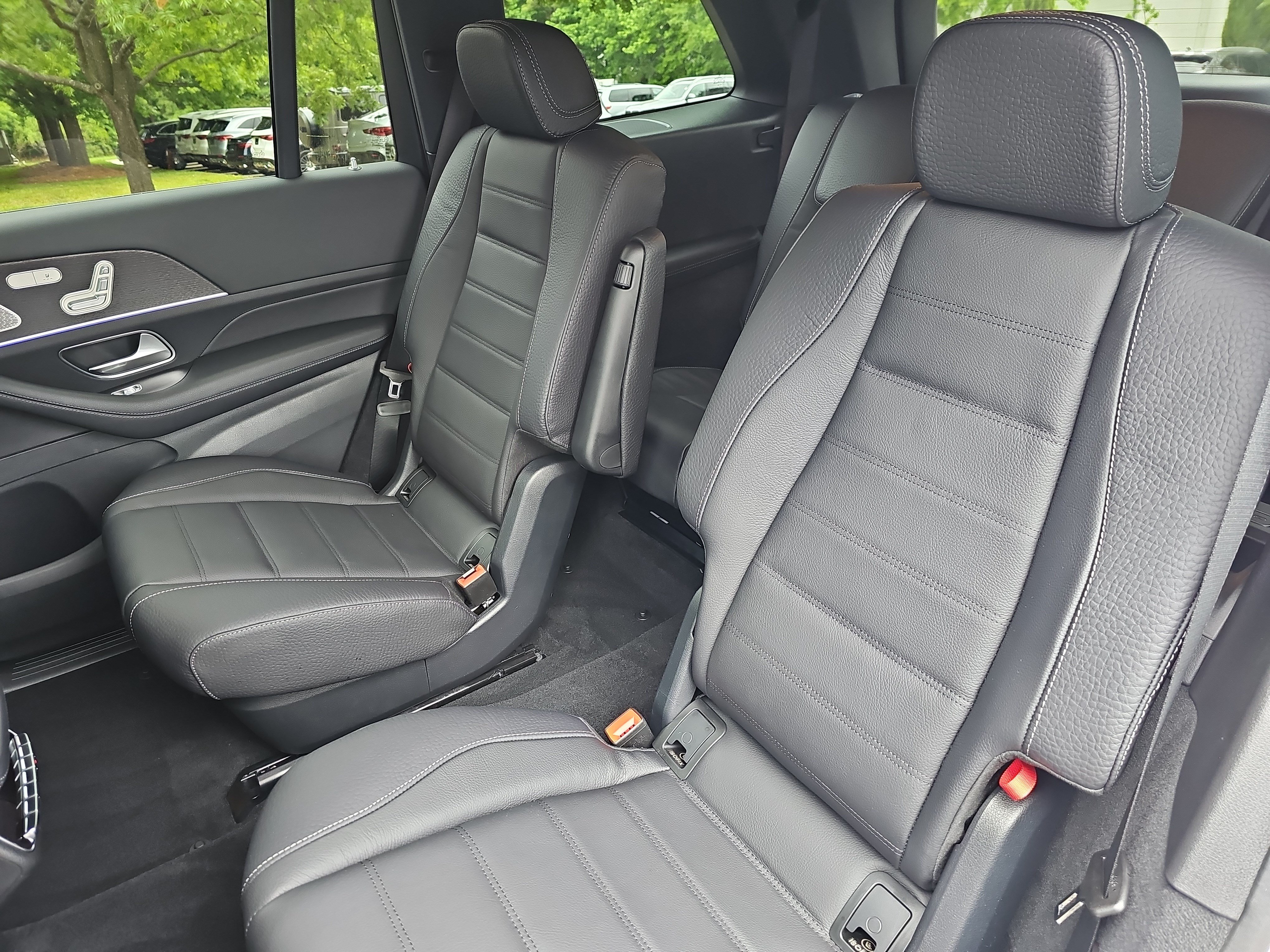 New 2026 Mercedes-Benz GLS 450 4MATIC image 14