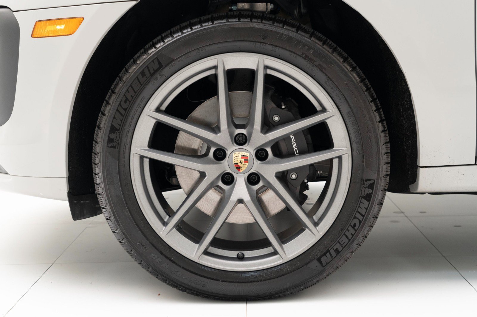 New 2025 Porsche Macan Turbo image 12