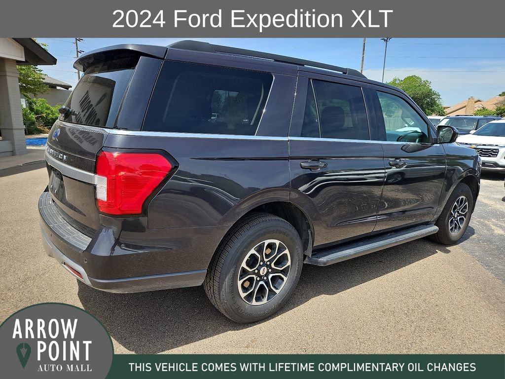 Used 2024 Ford Expedition XLT RWD image 12