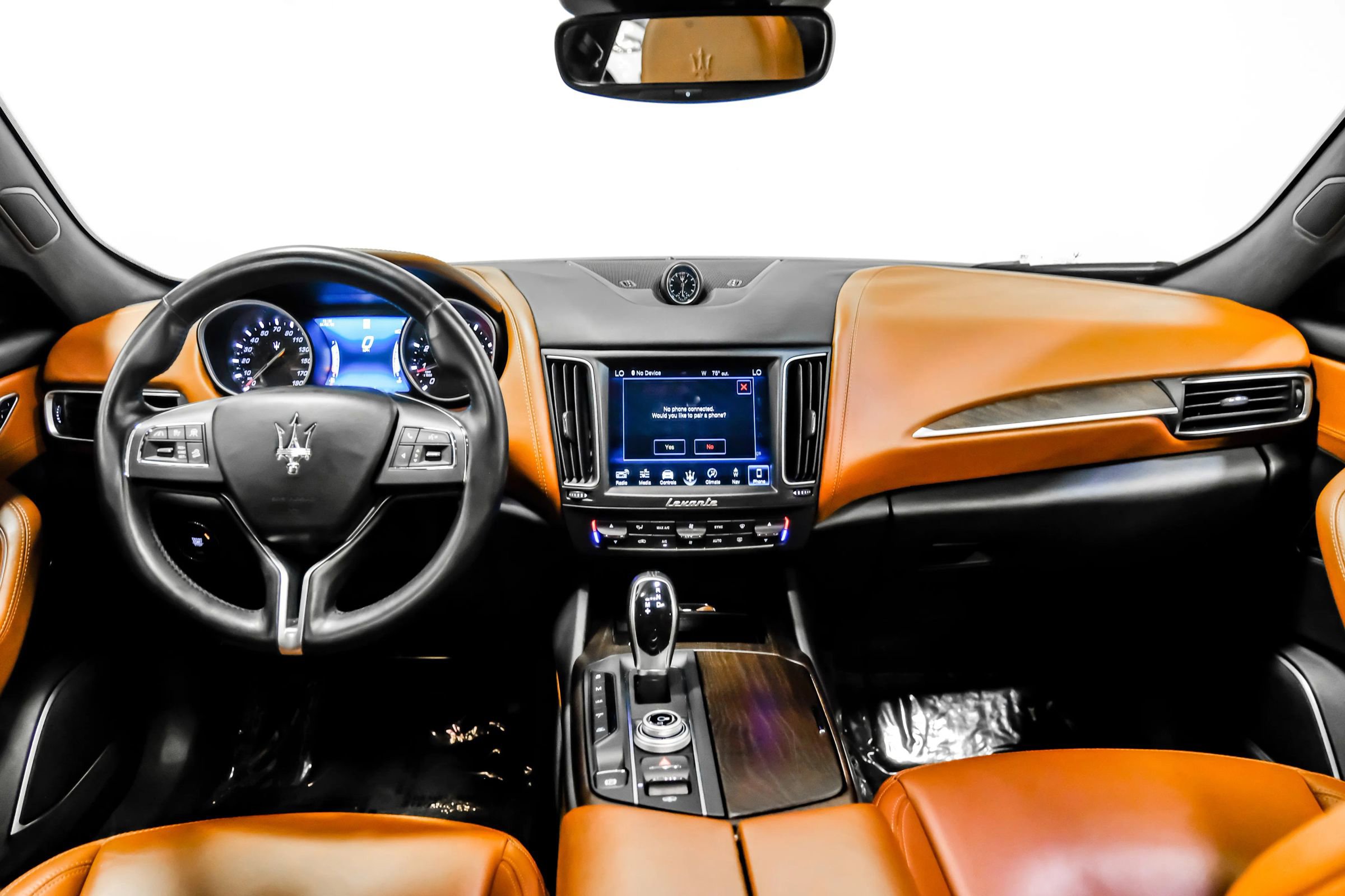 Used 2018 Maserati Levante GranLusso image 7