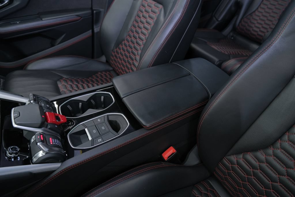 Used 2021 Lamborghini Urus AWD/4WD image 25