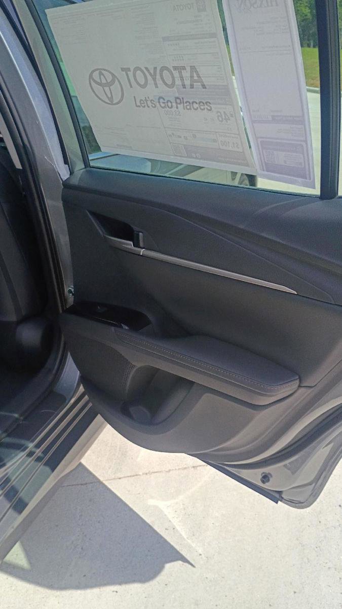 New 2026 Toyota Camry XLE image 17