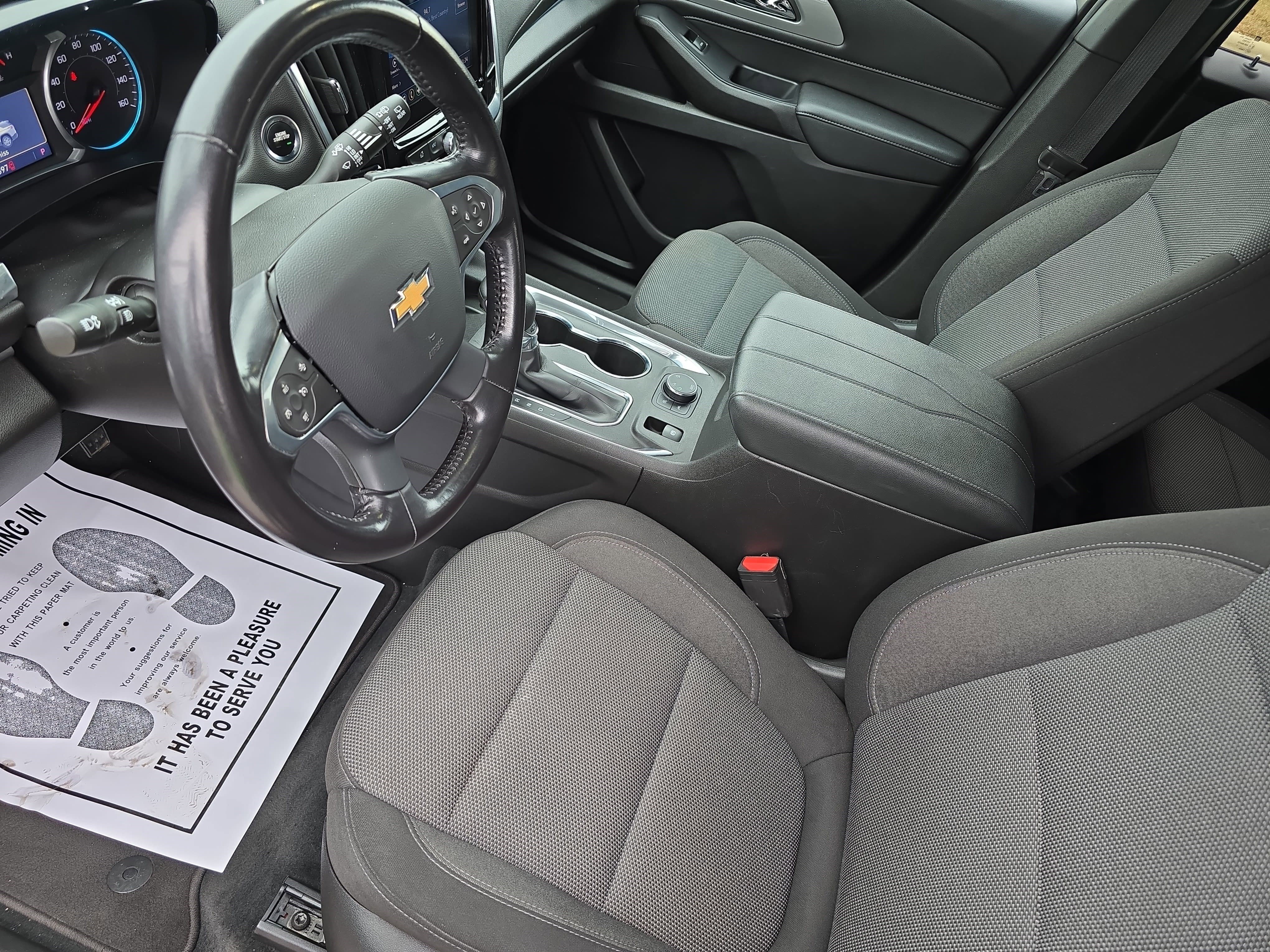 Used 2022 Chevrolet Traverse LT image 16