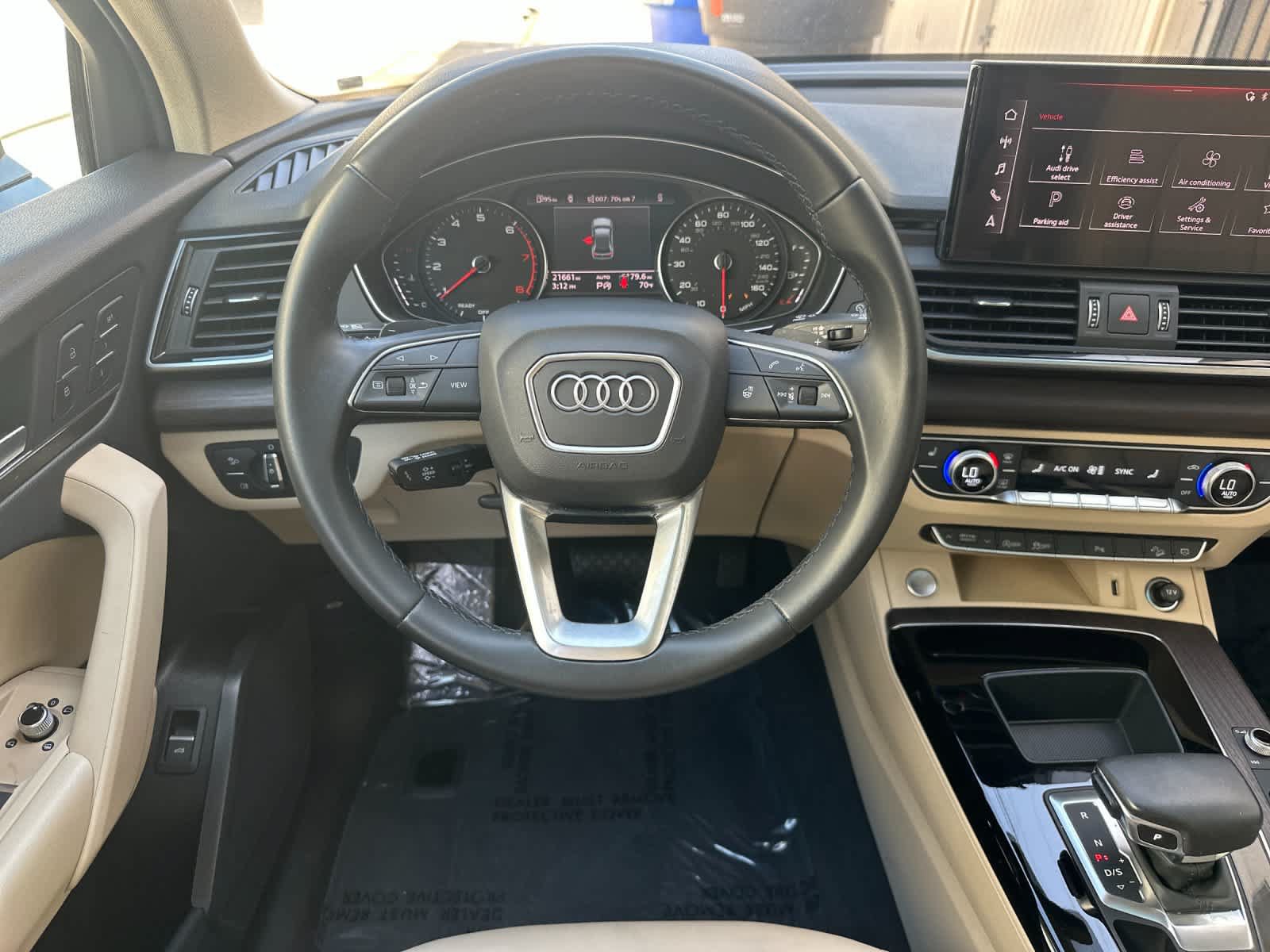 Used 2023 Audi Q5 2.0T Premium w/ Convenience Package AWD/4WD image 14