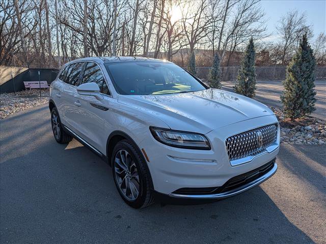 Used 2022 Lincoln Nautilus Reserve image 7