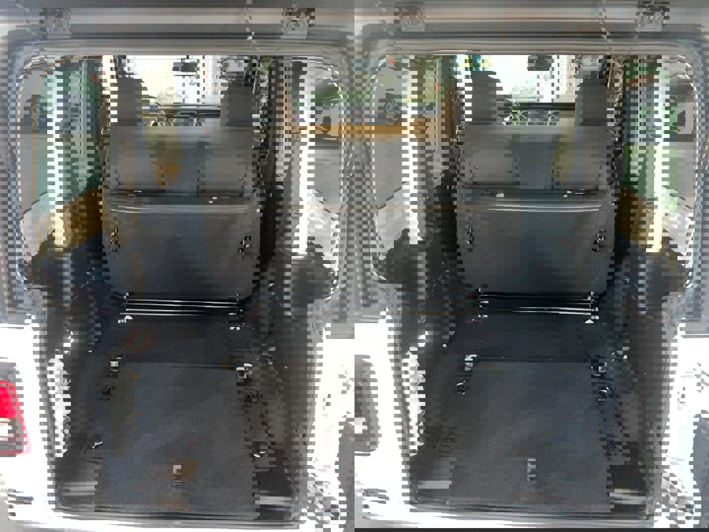 Used 2022 Jeep Wrangler Sport image 19