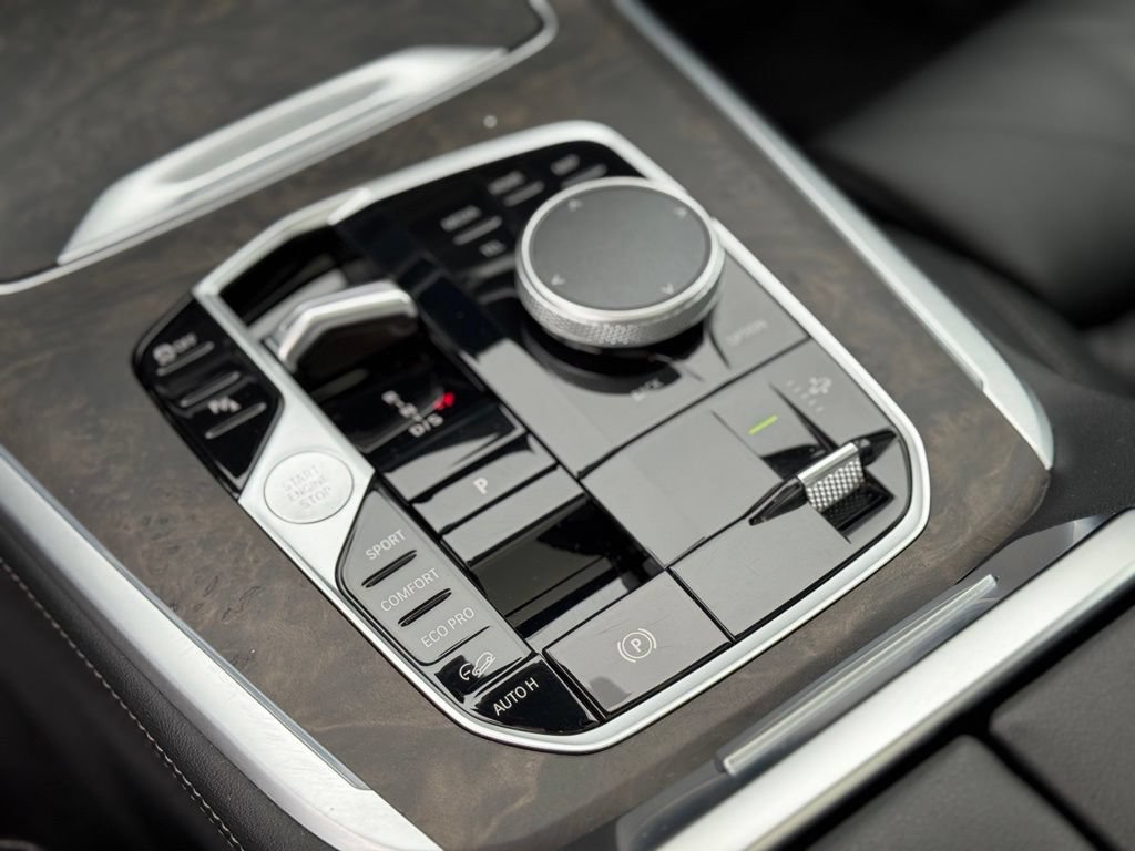 Certified 2025 BMW X7 xDrive40i AWD/4WD image 15