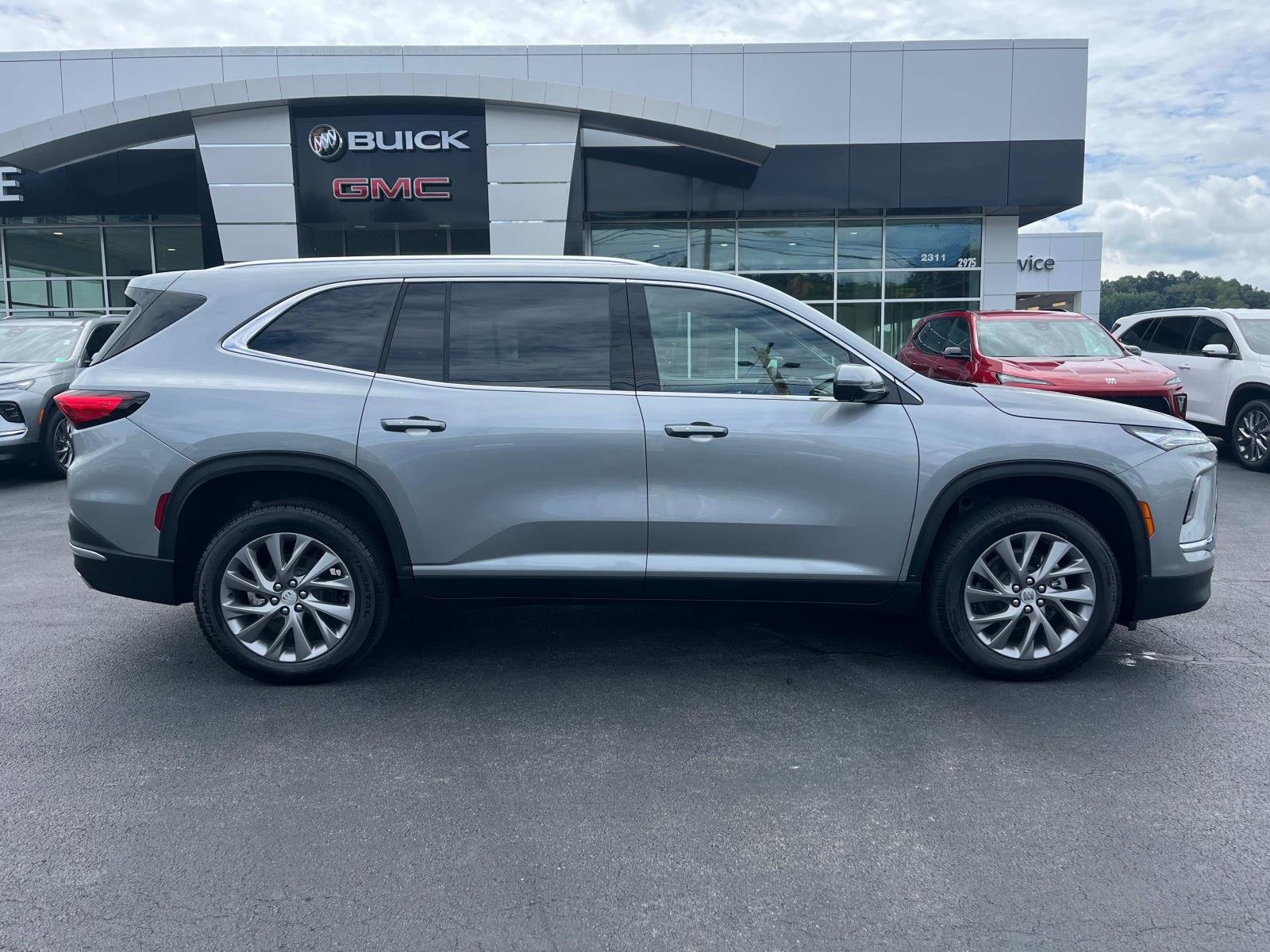 New 2026 Buick Enclave Preferred w/ Power Package image 2