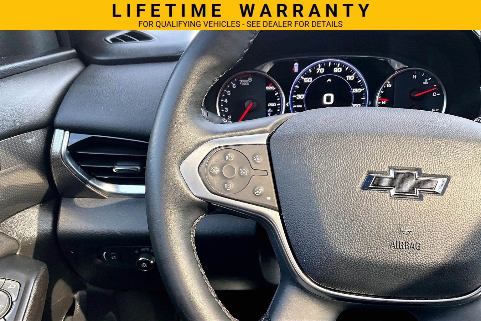 Used 2023 Chevrolet Traverse Premier w/ Redline Edition AWD/4WD image 24