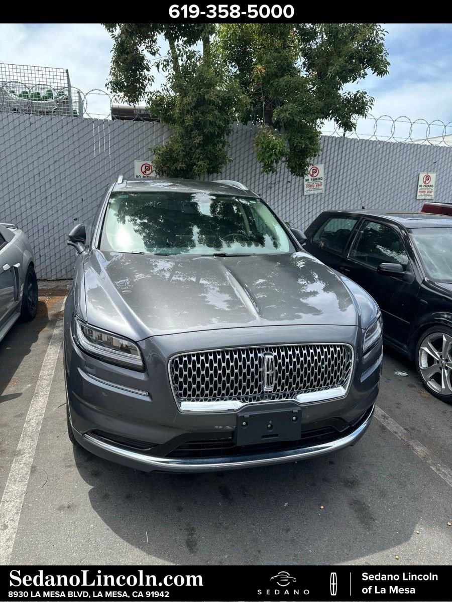 Used 2023 Lincoln Nautilus FWD w/ Premium Package image 1