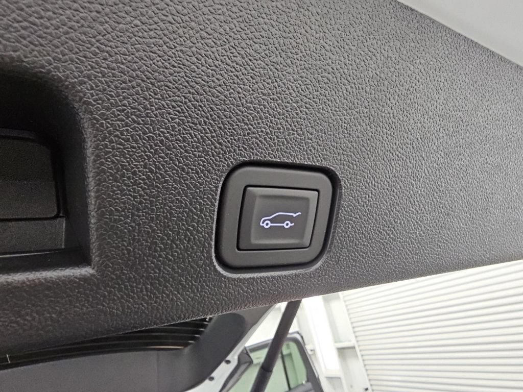 New 2026 GMC Acadia Elevation w/ Black Edition FWD image 37