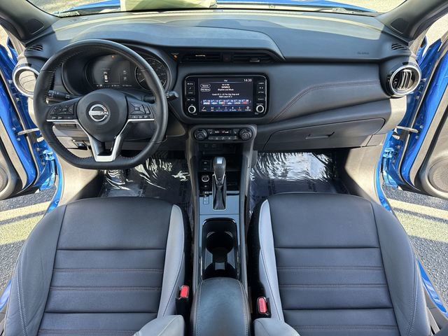 Used 2023 Nissan Kicks SR w/ SR Premium Package FWD image 9