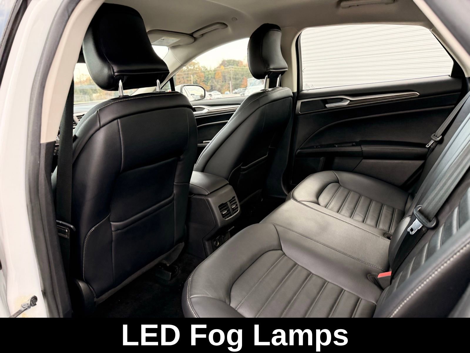 Used 2017 Ford Fusion SE w/ Equipment Group 602A image 16