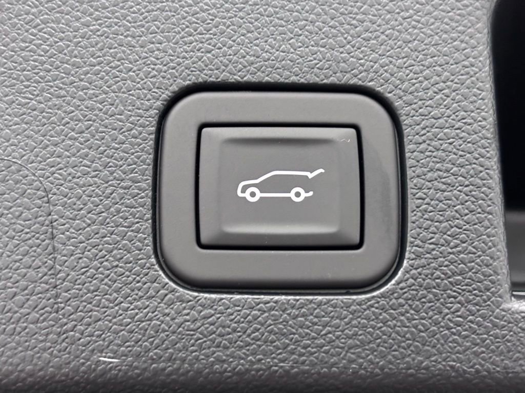 New 2026 GMC Terrain Elevation w/ Elevation Premium Package image 11