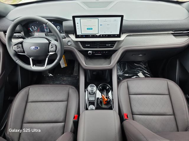 New 2026 Ford Explorer Platinum image 13