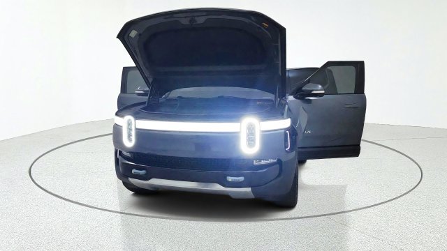 Used 2023 Rivian R1T Adventure Dual AWD/4WD image 12