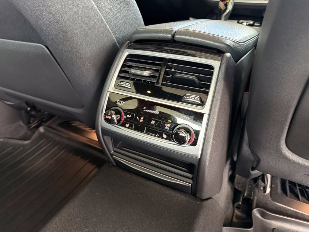 Used 2019 BMW 740i xDrive w/ Executive Package AWD/4WD image 32