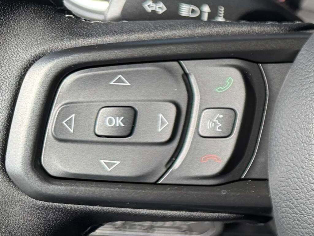 New 2025 Jeep Gladiator Sport image 33