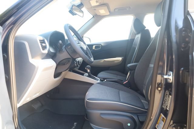 New 2026 Hyundai Venue SEL FWD image 14