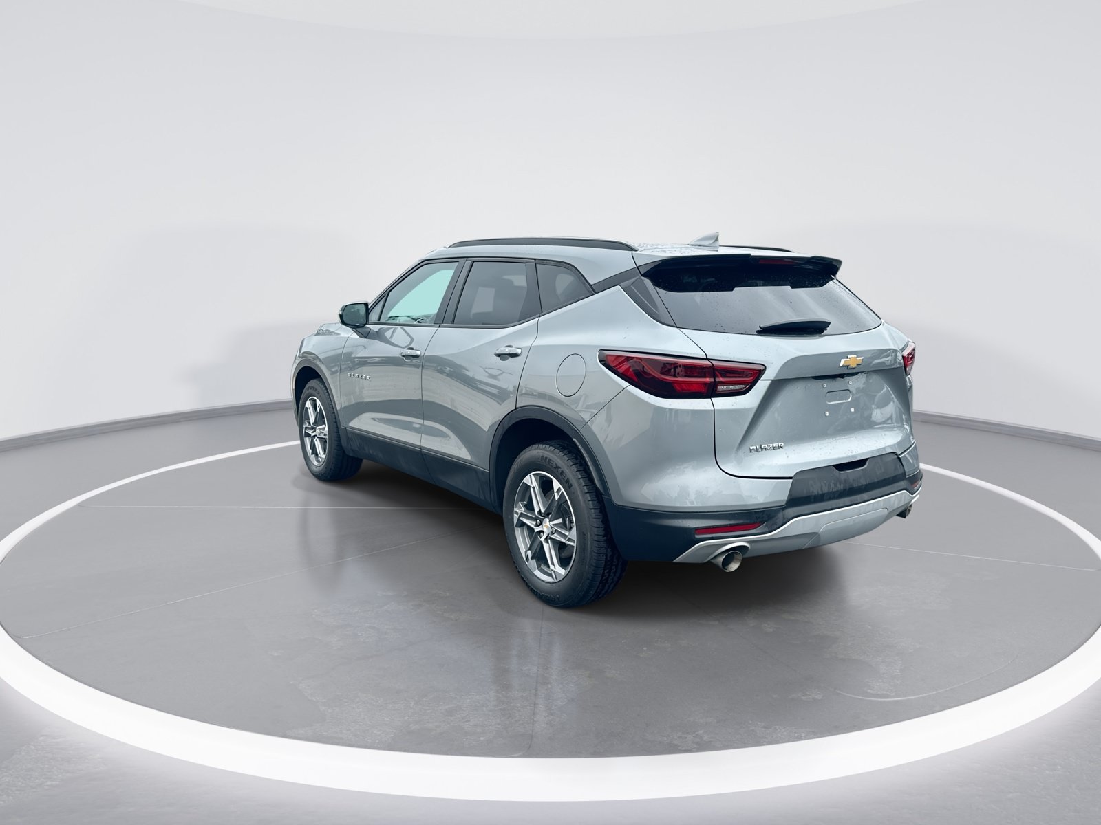 Used 2023 Chevrolet Blazer LT FWD image 7