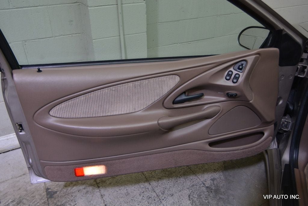 Used 1994 Mercury Cougar XR7 RWD image 11