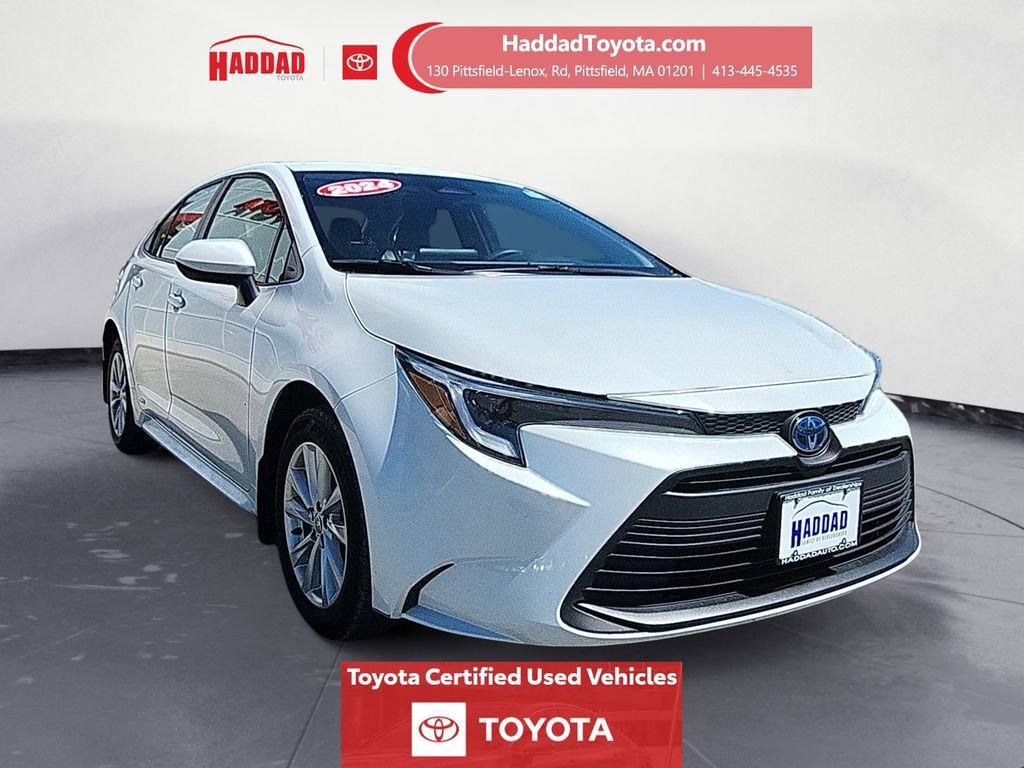 Certified 2024 Toyota Corolla LE w/ LE Convenience Package AWD/4WD image 8