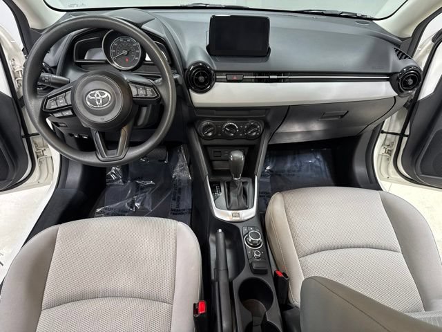 Used 2019 Toyota Yaris L FWD image 2
