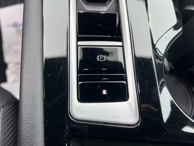 Used 2025 Volkswagen Atlas Cross Sport SE image 22