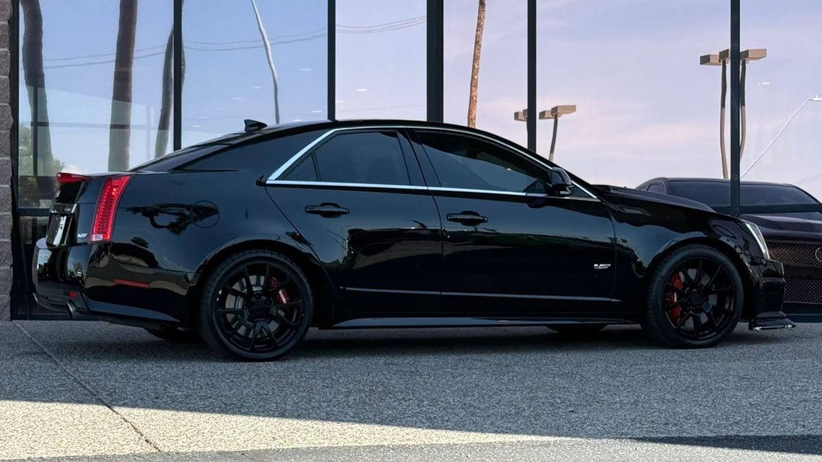 Used 2012 Cadillac CTS V RWD image 13