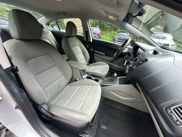 Used 2015 Kia Forte LX FWD image 16