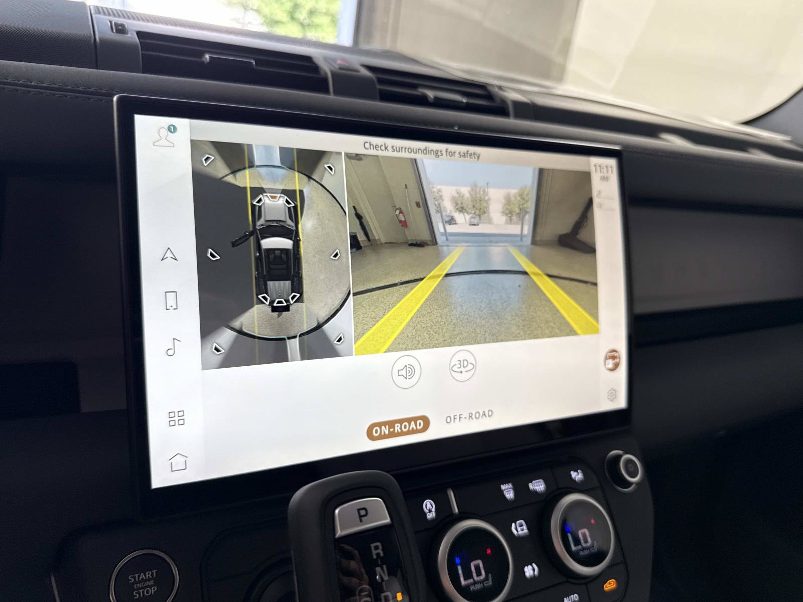New 2026 Land Rover Defender 110 X-Dynamic SE AWD/4WD image 25