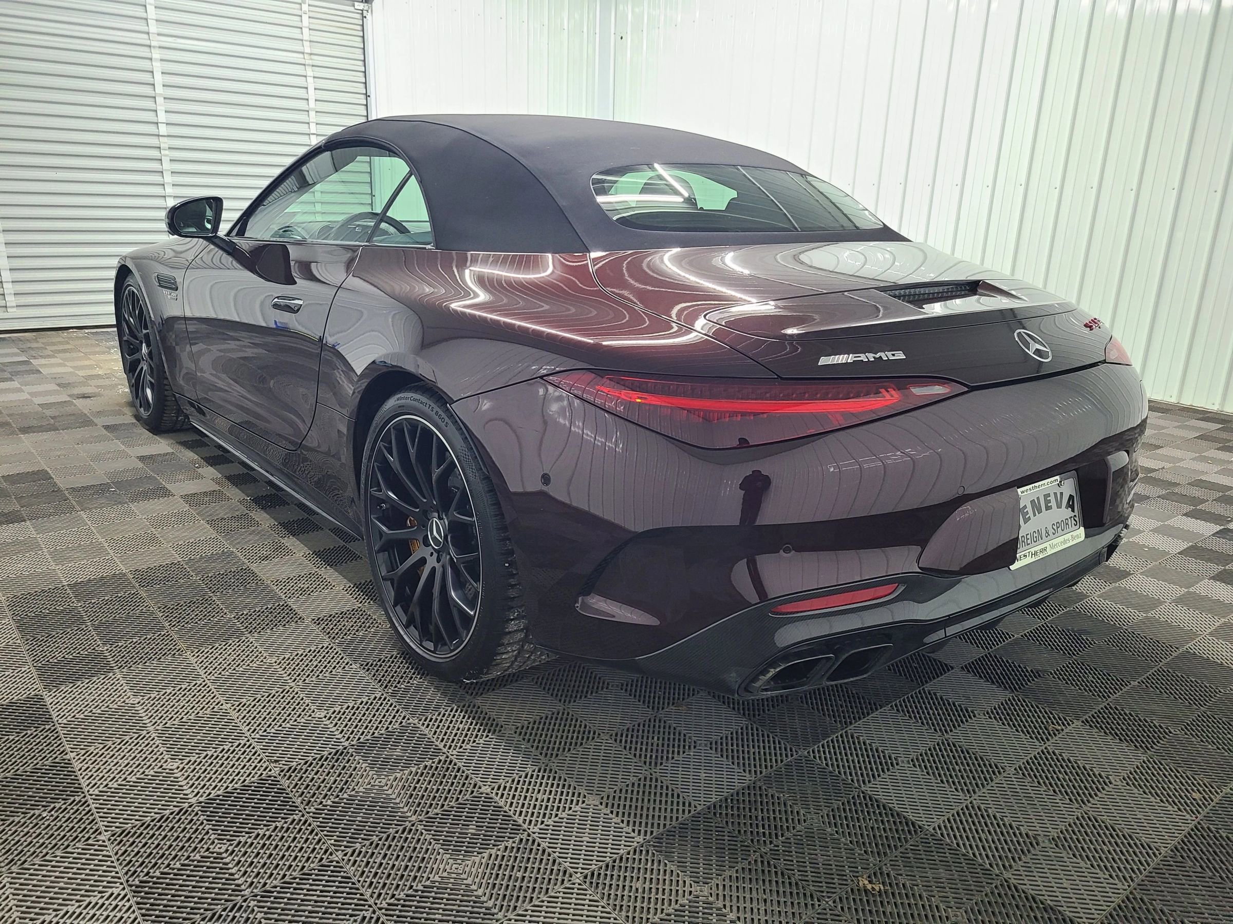 Used 2025 Mercedes-Benz SL 63 AMG S e Performance 4MATIC image 21