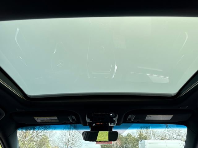 Used 2023 Toyota Venza Nightshade image 22