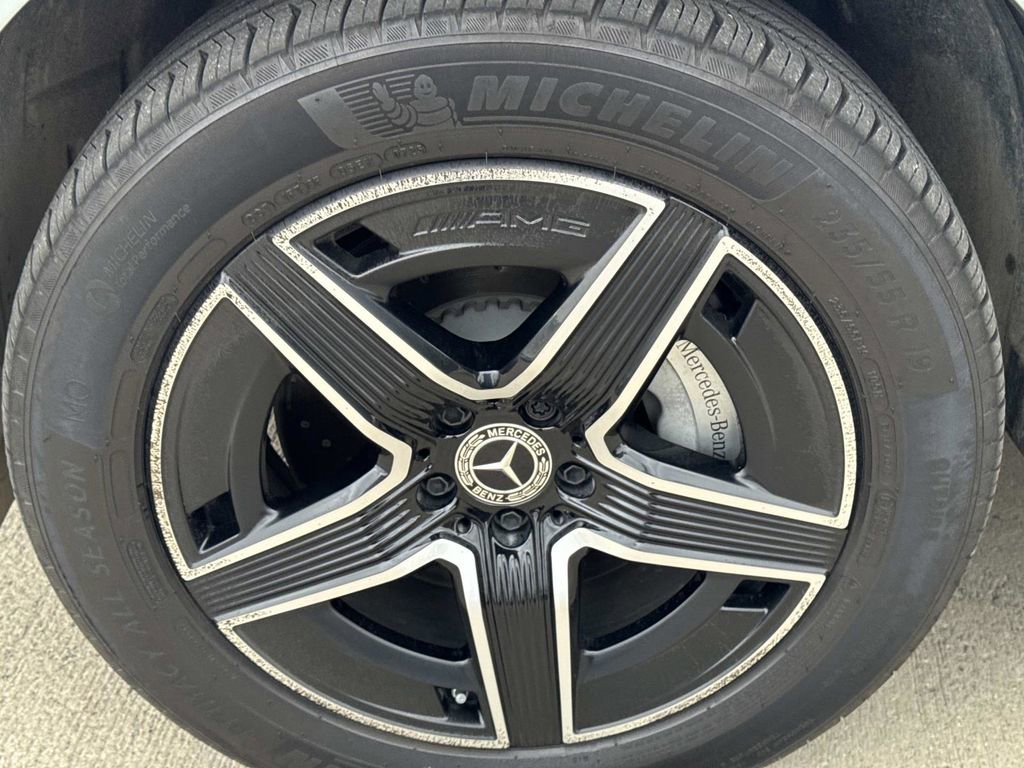 Certified 2025 Mercedes-Benz GLC 300 4MATIC image 10