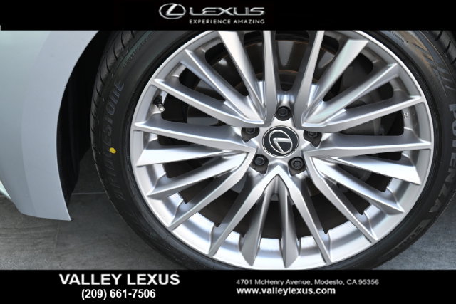 Used 2024 Lexus IS 300 w/ Premium Package RWD image 22