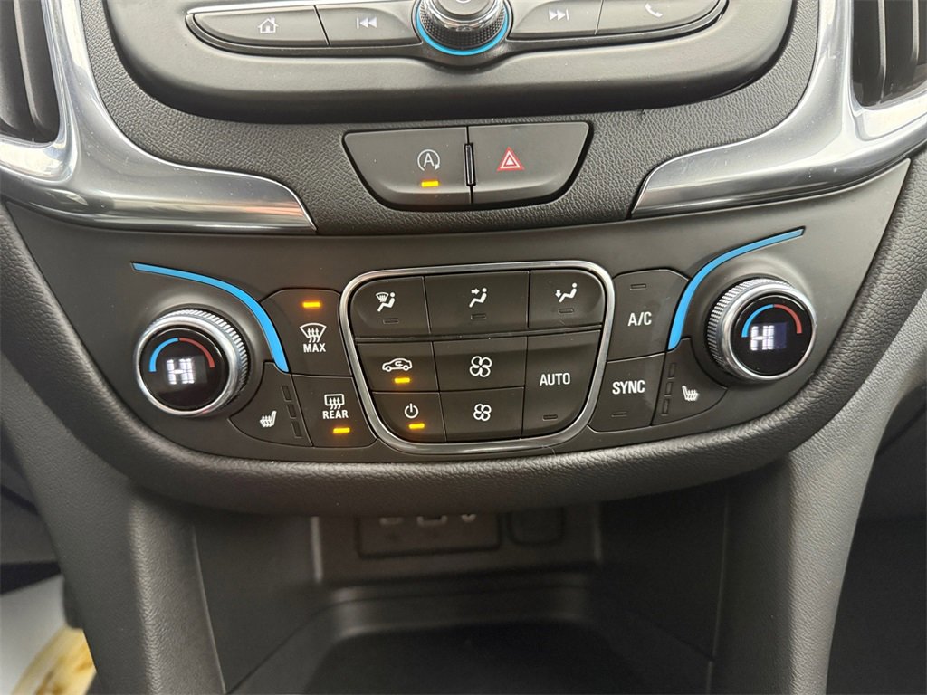 Used 2023 Chevrolet Equinox LT w/ Driver Convenience Package image 33