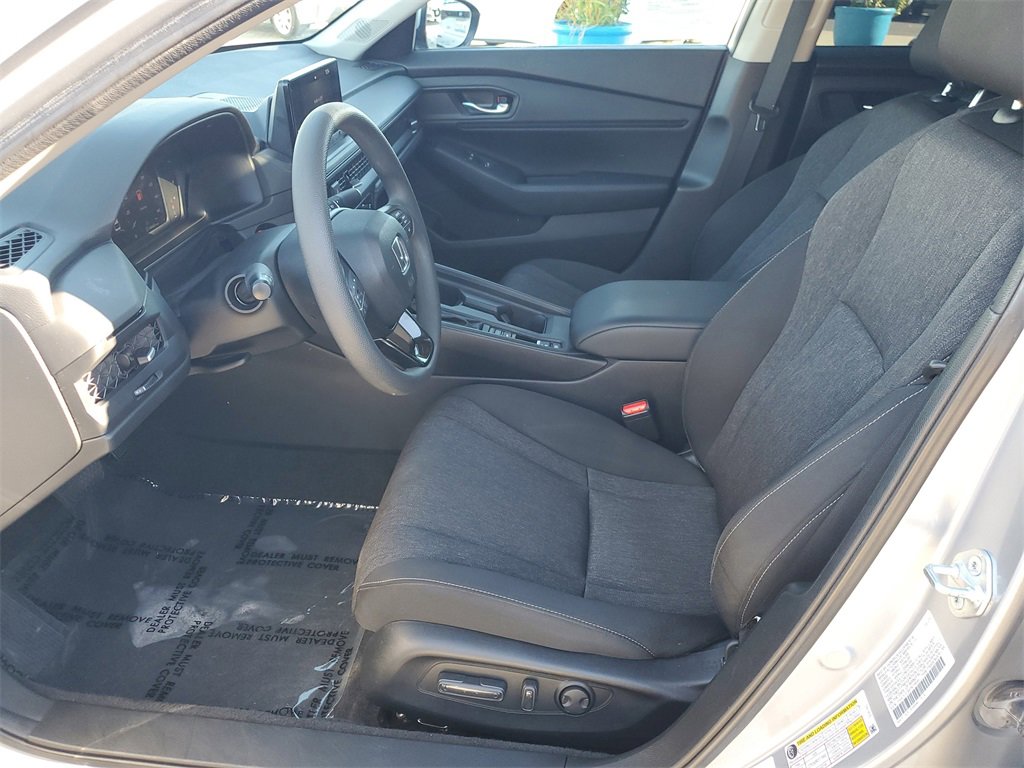 Certified 2023 Honda Accord EX image 17